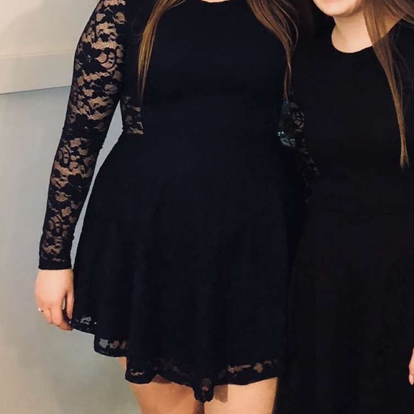 Garage Lace long sleeve dress - Picture 3 of 3